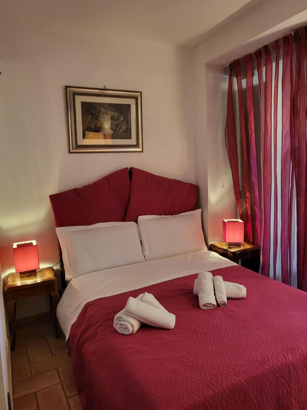Wonderful Lake View Apartments With Pool With Breakfast Gardasee Torri Del Benaco Exterior photo